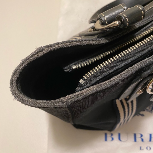 Burberry handbag - Picture 6 of 10
